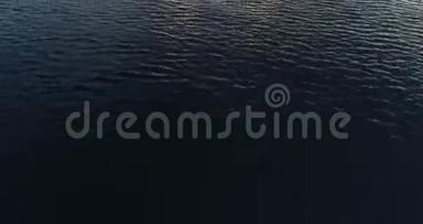 空中无人机<strong>视频</strong>日落爱琴海和希腊岛屿与美丽的<strong>云彩</strong>和颜色，希腊，4k50fps